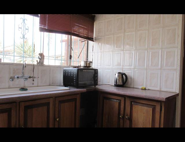 3 BEDROOM FREEHOLD FOR SALE IN ELANDSPARK